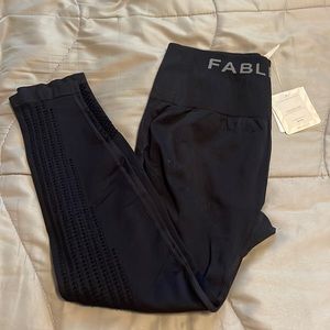 Fabletics sync leggings